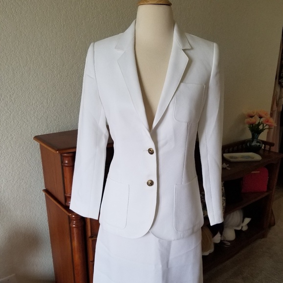 Vintage Dana Point White Skirt Suit